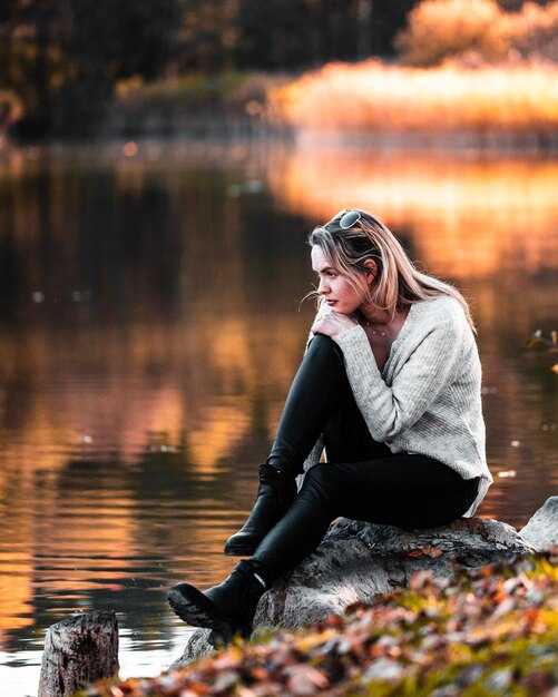 12 Practical Strategies to Handle Feeling Alone