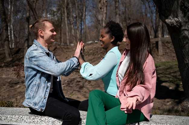 Benefits of Having Friends Outside Your Relationship — Strengthen Your Bond & Emotional Health