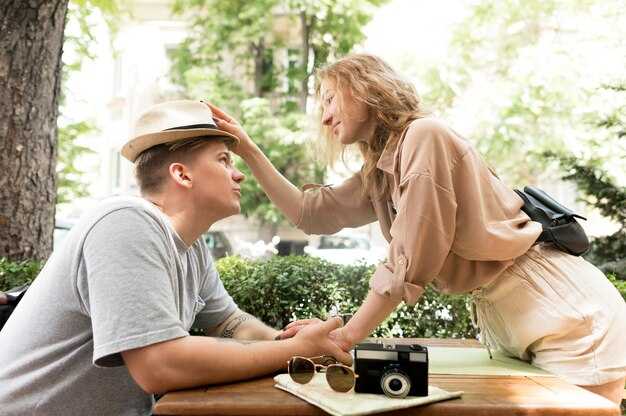 New Relationship Energy (NRE) - What It Is & How to Navigate It