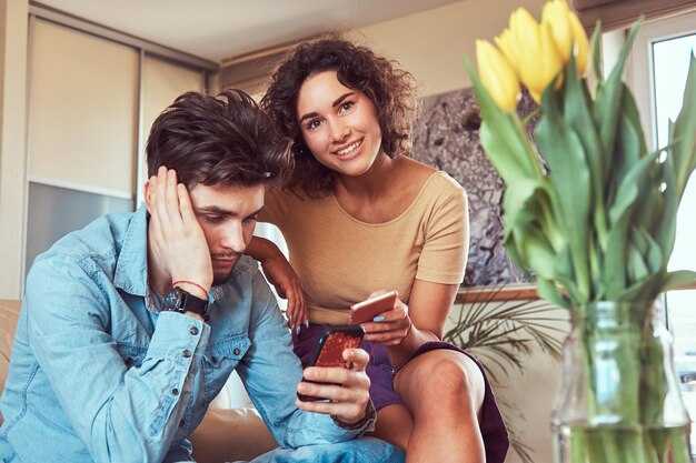 12 Signs of Emotional Infidelity - How to Spot Cheating in Your Relationship 12 Signs of Emotional Infidelity: How to Spot Cheating in Your Relationship