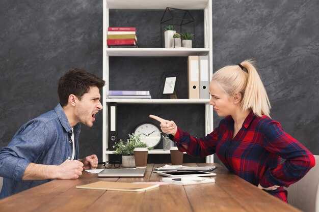 20 Things to Say to Your Co-Worker Who's Having a Hard Time 20 Things to Say to Your Co-Worker Who's Having a Hard Time
