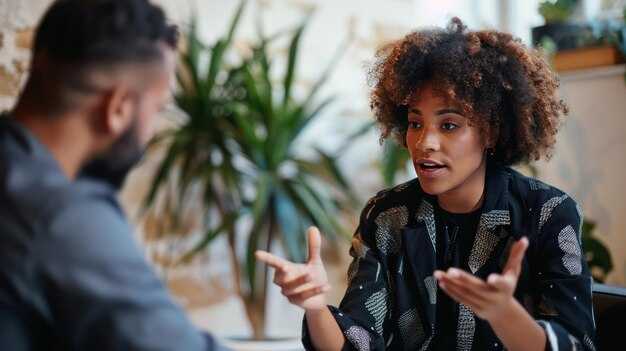 25 Conversation Starters to Get and Keep Someone's Attention 25 Conversation Starters to Get and Keep Someone's Attention