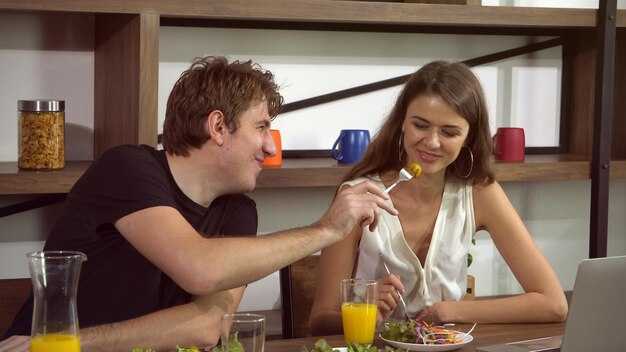 3 Science-Backed Benefits of Being Single: What Singles Do Better