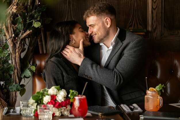 31 Romantic and Budget-Friendly Date Night Ideas for Newlyweds on a Budget 31 Romantic and Budget-Friendly Date Night Ideas for Newlyweds on a Budget