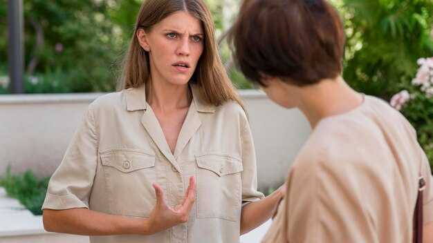 6 Ways to Tell Someone They're Being a Bad Friend, Therapists Say