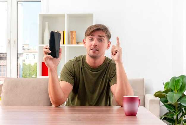 8 Reasons Men Stay in Touch with Exes — What It Really Means