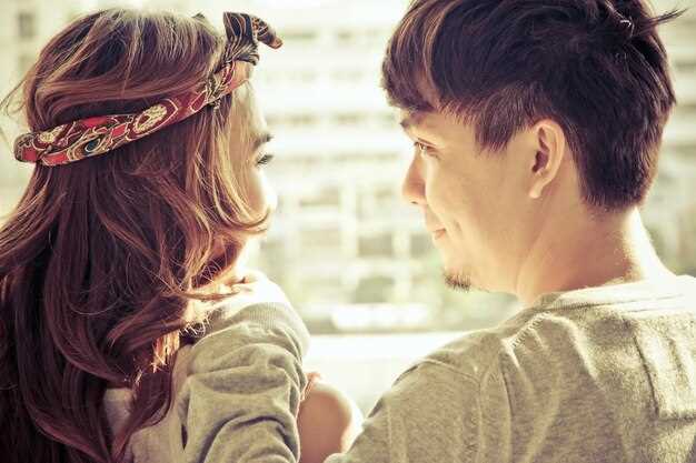 9 Feminine Qualities Men Love, According to Men Themselves 9 Feminine Qualities Men Love, According to Men Themselves