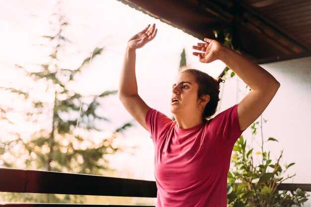 Beat the Midday Slump - 7 Ways to Boost Energy and Focus Beat the Midday Slump: 7 Ways to Boost Energy and Focus
