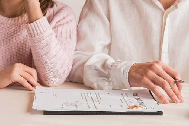 Practical guidance can help translate these principles into safer, healthier choices. Below are signs to watch for, concrete steps to protect yourself or a loved one, and constructive ways to rebuild genuine commitment when both partners are willing to change.