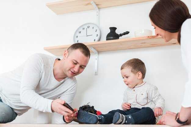 Having Kids Later in Life: Risks, Benefits & Parenting Tips