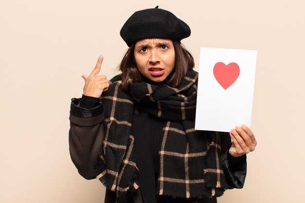 How Do You Know You Love Someone? 10 Signs It's More Than a Crush How Do You Know You Love Someone? 10 Signs It's More Than a Crush
