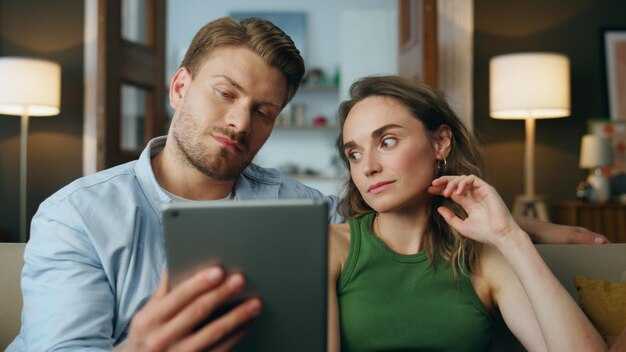 How Tech Changed Dating - Why It's Complicated & How to Navigate How Tech Changed Dating: Why It's Complicated & How to Navigate