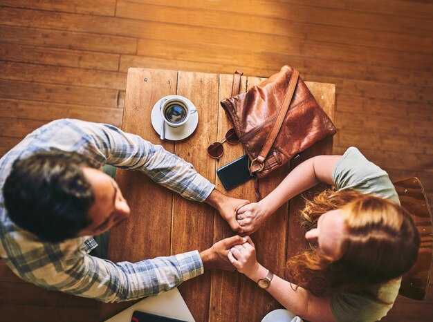 How to Be a Better Friend - Practical Tips for Stronger Relationships How to Be a Better Friend: Practical Tips for Stronger Relationships