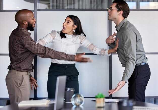 Identify patterns: what toxic behaviors look like and how they impact your work