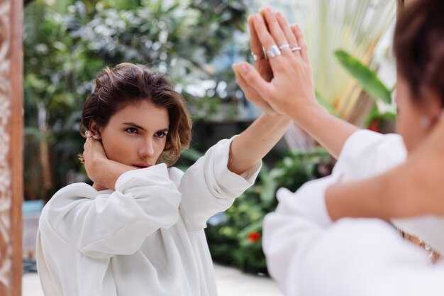 How to Stop Being Judgmental: Practical Steps to Be Less Judgmental and More Open-Minded