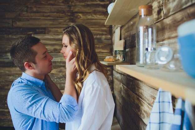 I'm Worried My Mum Is Rushing Into Marriage with Her New Boyfriend — How to Help I'm Worried My Mum Is Rushing Into Marriage with Her New Boyfriend — How to Help