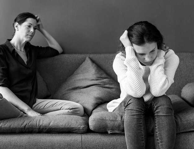 Low Mood, Sadness & Depression: Symptoms, Causes & Help