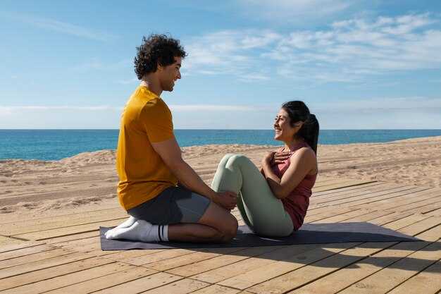 Mindfulness-Based Relationship Enhancement — Strengthen Your Bond Mindfulness-Based Relationship Enhancement — Strengthen Your Bond