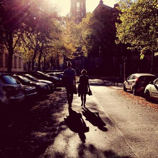 Moving to a New City Alone: It's Less Lonely Than You Think