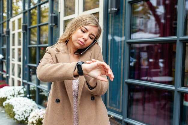Right Person, Wrong Time? How to Cope, Heal & Move On Right Person, Wrong Time? How to Cope, Heal & Move On