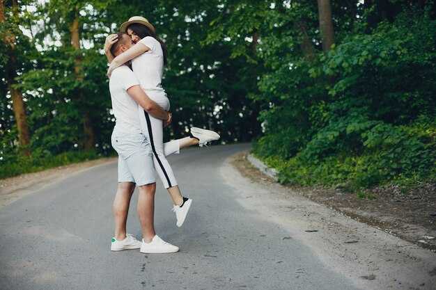 Sexless Marriage: Causes, Signs, and When to Walk Away