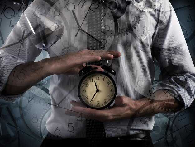 The Avoidant’s Secret Clock: The Truth About WHEN to Reach Out (Psychology Explained) The Avoidant’s Secret Clock: The Truth About WHEN to Reach Out (Psychology Explained)