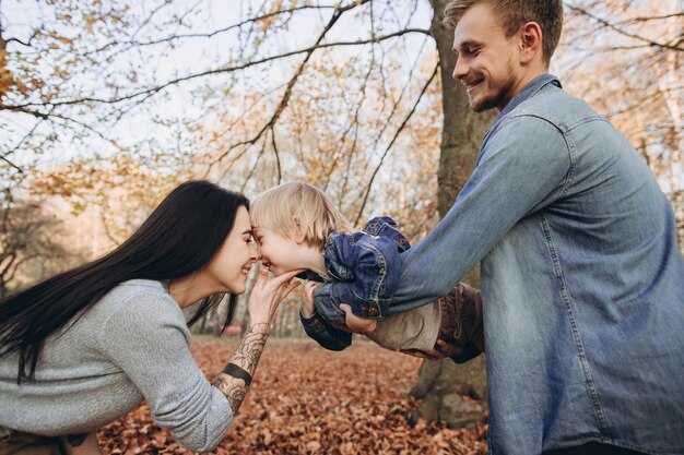 Family Love: Practical Ways to Strengthen Bonds and Improve Wellbeing