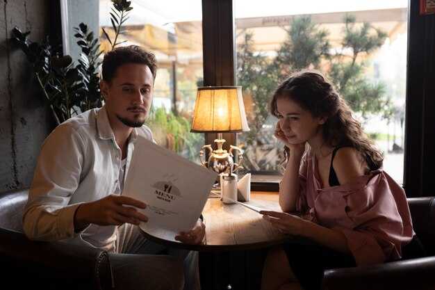 The New Rules of Dating: Modern Dating Tips & Expert Guide for Singles
