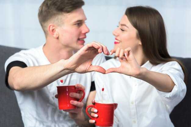 What Is Romantic Love? Meaning, Signs, Examples & Tips What Is Romantic Love? Meaning, Signs, Examples & Tips