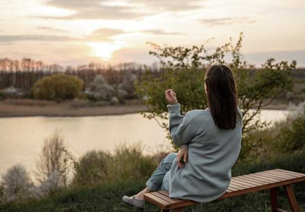 Invite a neighbor for coffee with a proposed day and time