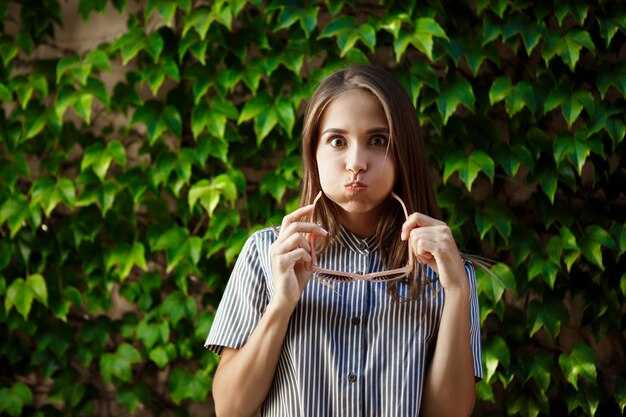 Why Am I So Insecure? Root Causes & How to Overcome Why Am I So Insecure? Root Causes & How to Overcome