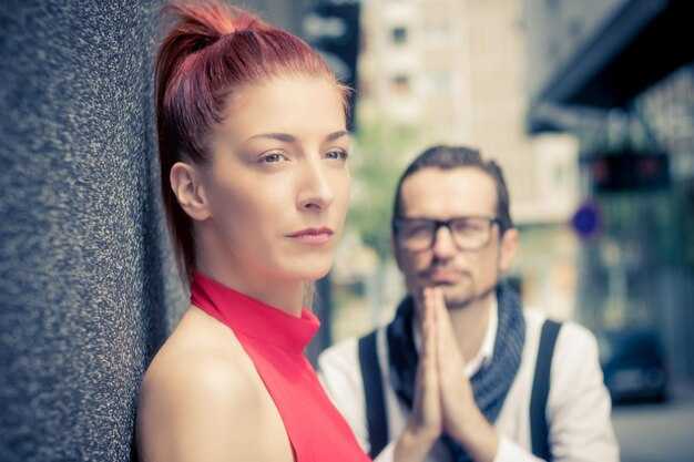 Why Criticism Destroys Relationships - Causes & How to Fix Why Criticism Destroys Relationships: Causes & How to Fix