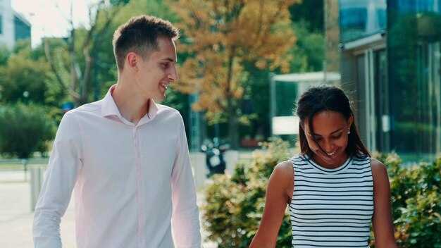 Why He Won’t Commit: 15 Reasons Your Relationship Isn’t Progressing to the Next Level
