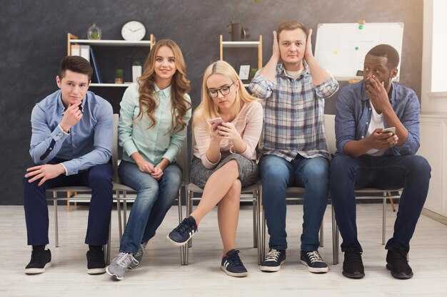 Why You Feel Left Out in Groups (and What to Do About It) Why You Feel Left Out in Groups (and What to Do About It)