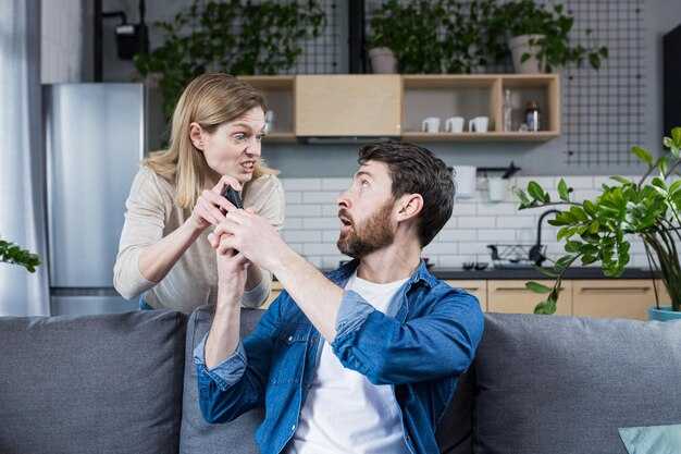 Why Your Spouse Won't Listen: 7 Reasons + How to Fix It