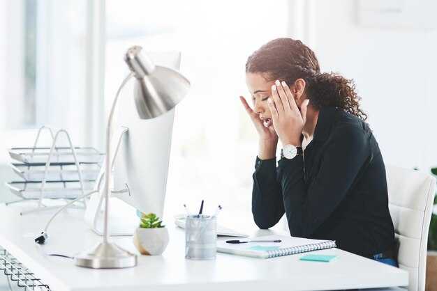 Workplace Anxiety - What to Do If You Feel Too Anxious to Work Workplace Anxiety: What to Do If You Feel Too Anxious to Work