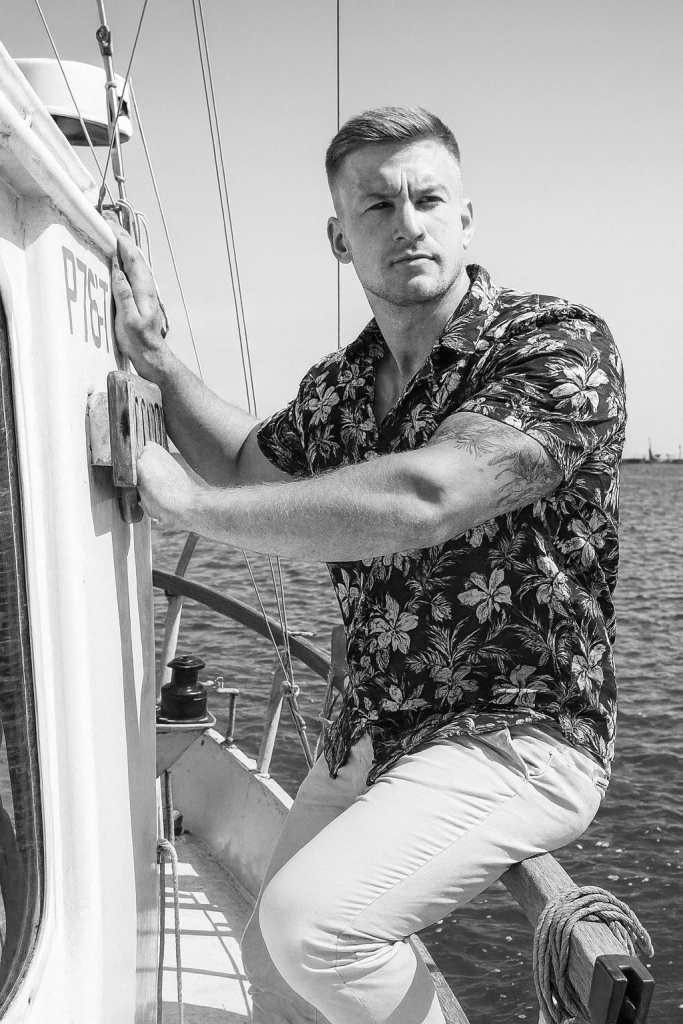 Logan, 28